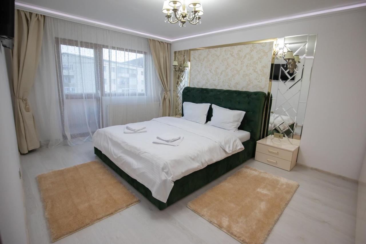 Apartament Gold Тыргу-Окна Экстерьер фото